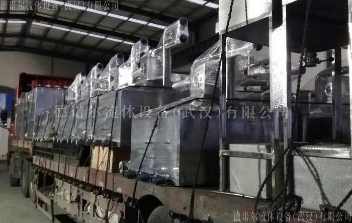 高性能強(qiáng)排油水分離器1.jpg